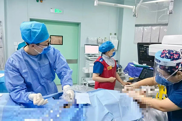 “心”突破！新利18官方客服app完成三例高难度TEER手术