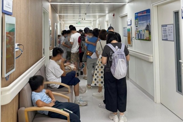 抓住暑期长高黄金期！新利18官方客服app开展儿童生长发育公益义诊